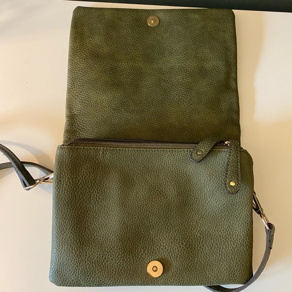Street Level Demi Fold Over Vegan Leather Crossbody Bag in Olive Green - Picture 9 of 12